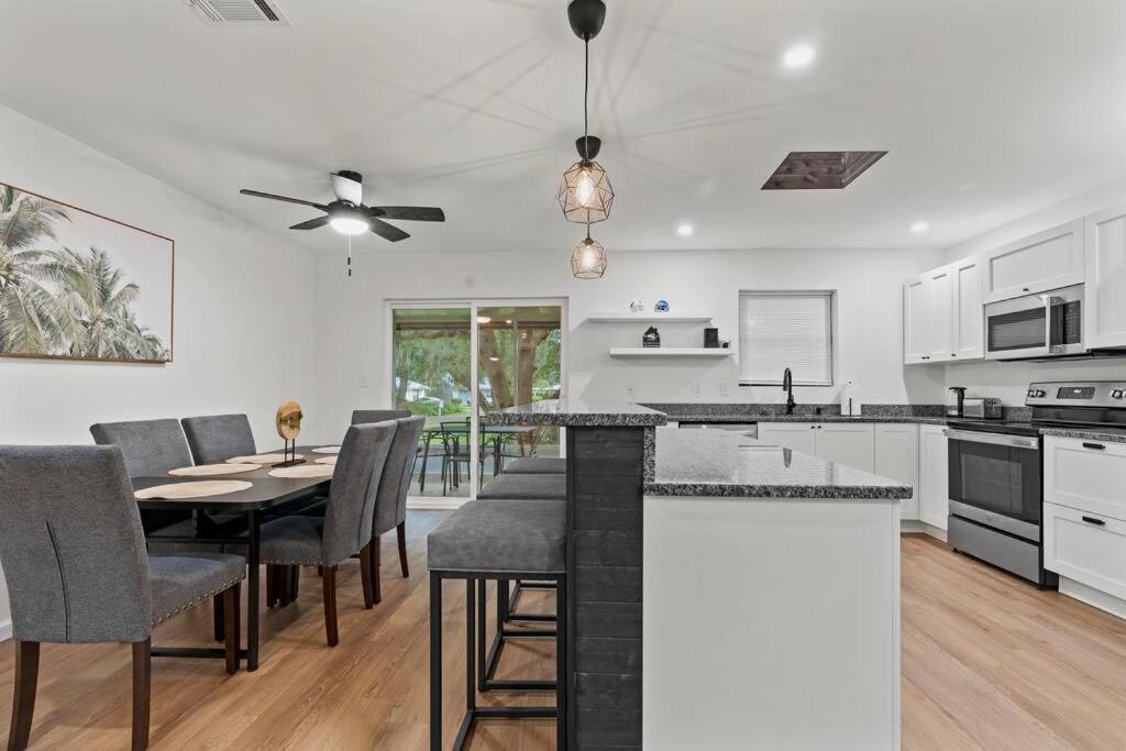 Gainesville-Newly Remodeled Home ภายนอก รูปภาพ